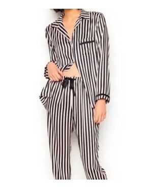 NWT Victoria’s Secret Satin Pajamas
